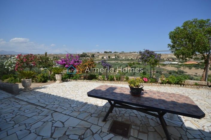 Image No.3-7 Bed Country House for sale