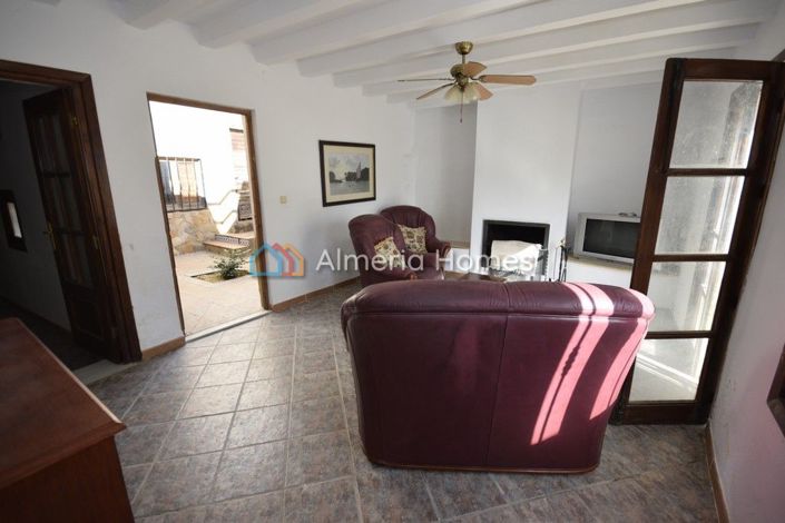 Image No.11-5 Bed Country House for sale