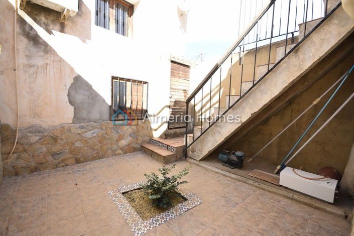 Image No.6-5 Bed Country House for sale