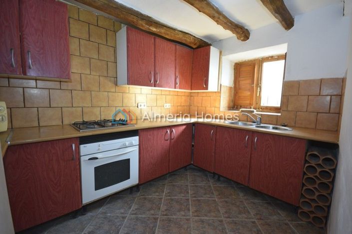 Image No.9-5 Bed Country House for sale