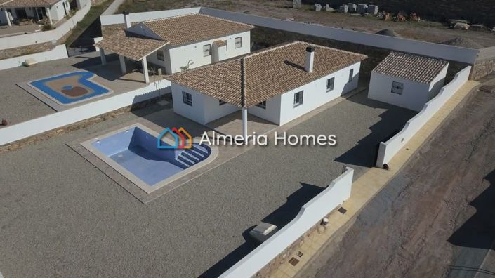 Image No.1-3 Bed Villa for sale