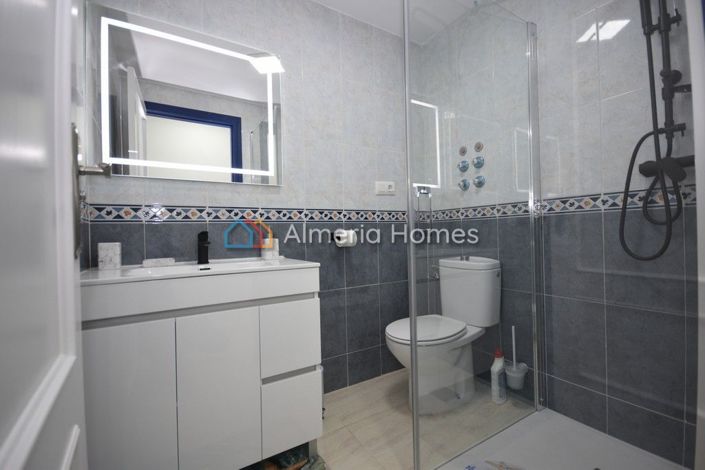 Image No.17-2 Bed Apartment for sale