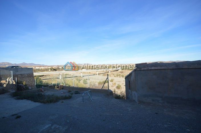 Image No.3-3 Bed Country House for sale