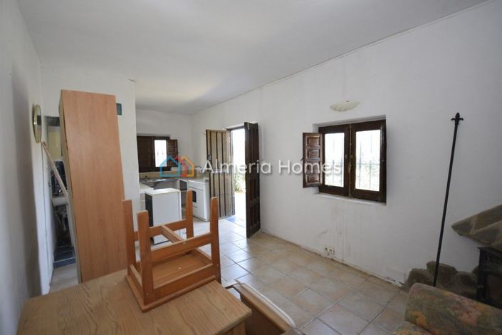 Image No.18-4 Bed Country House for sale