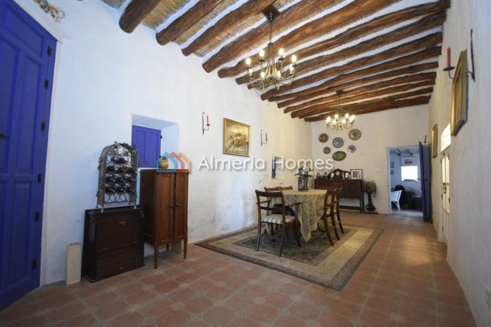 Image No.11-6 Bed Country House for sale