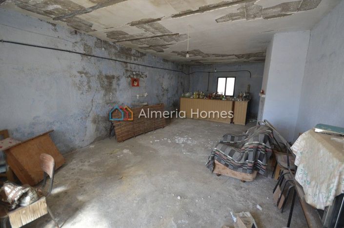 Image No.16-4 Bed Country House for sale