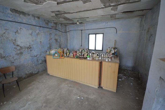 Image No.17-4 Bed Country House for sale