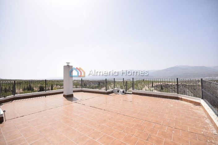 Image No.10-3 Bed Villa for sale