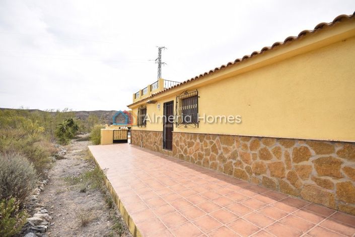 Image No.9-3 Bed Villa for sale