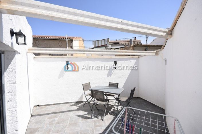 Image No.21-3 Bed House for sale