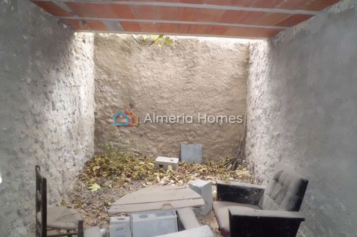 Image No.3-5 Bed Country House for sale