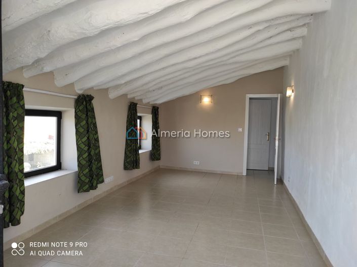 Image No.13-4 Bed Village House for sale