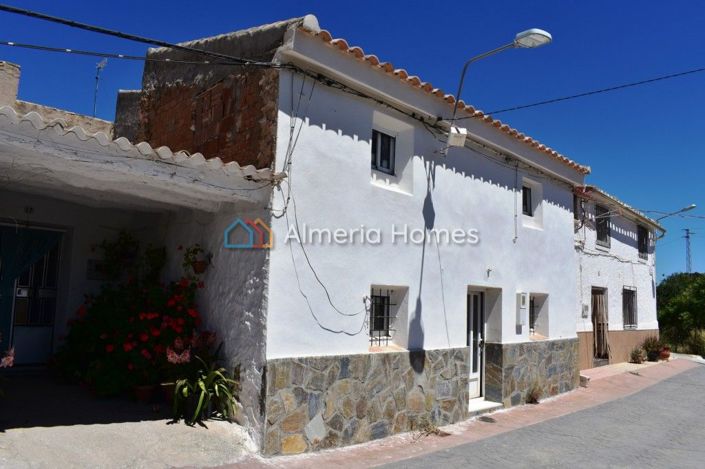 Image No.15-2 Bed Village House for sale