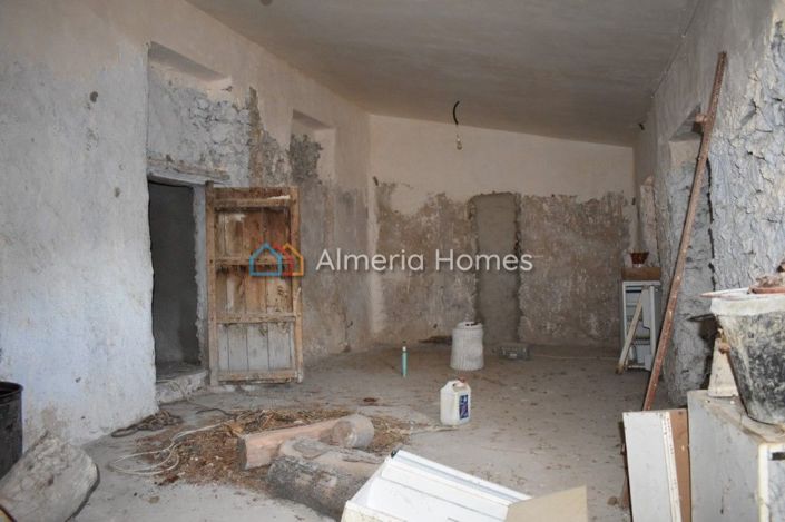 Image No.5-3 Bed Village House for sale