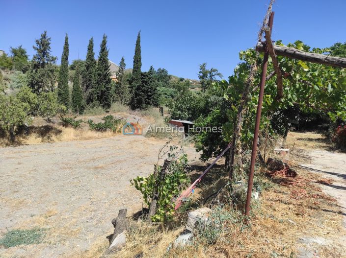 Image No.7-1 Bed Country House for sale