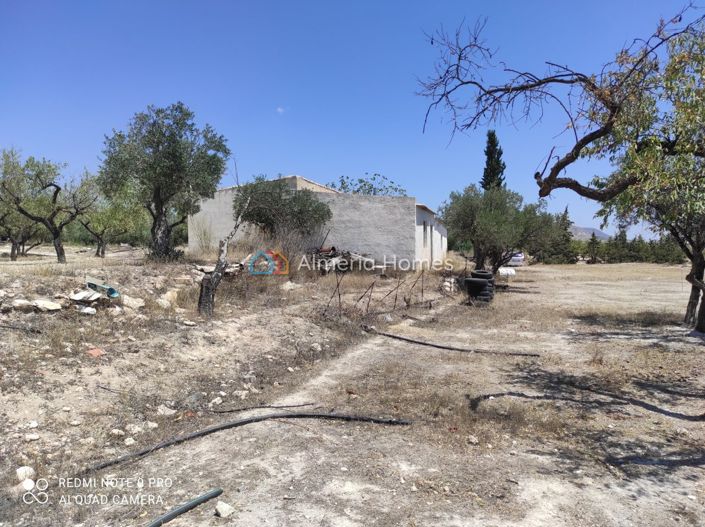 Image No.11-2 Bed Country House for sale