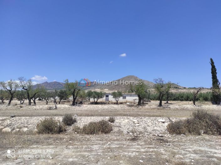 Image No.15-2 Bed Country House for sale