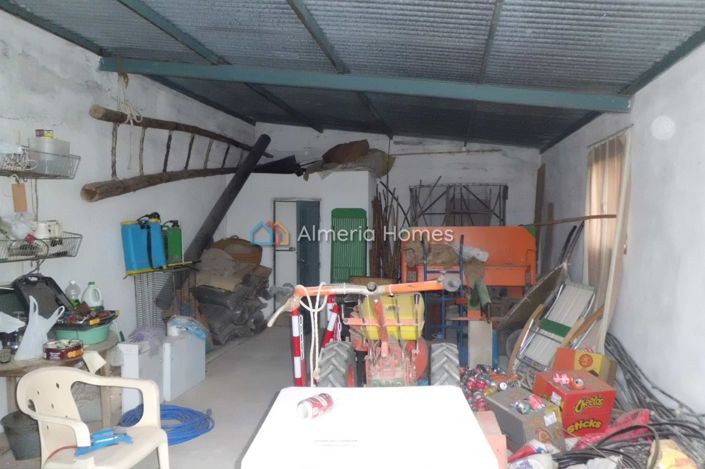 Image No.19-2 Bed Country House for sale