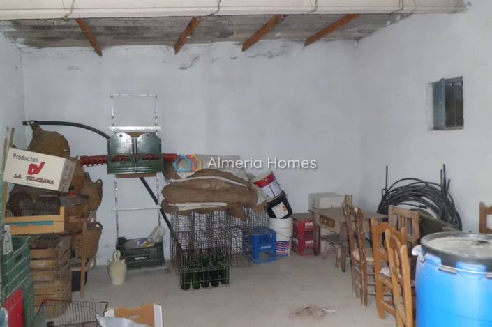 Image No.20-2 Bed Country House for sale