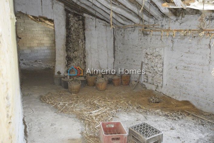 Image No.9-2 Bed Country House for sale