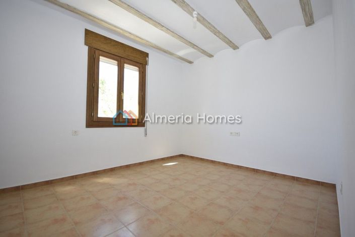 Image No.16-5 Bed Villa for sale