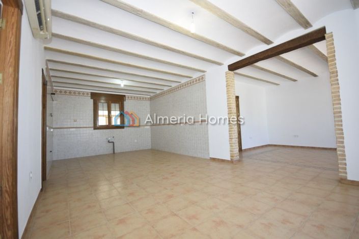 Image No.18-5 Bed Villa for sale