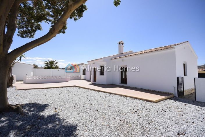 Image No.5-5 Bed Villa for sale