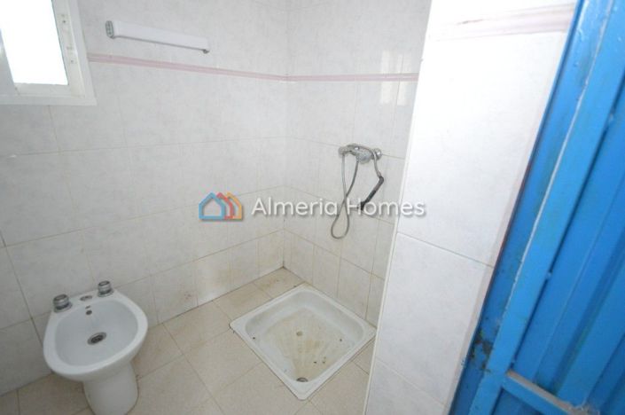 Image No.10-5 Bed Country House for sale