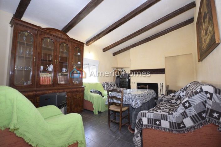 Image No.17-2 Bed Country House for sale