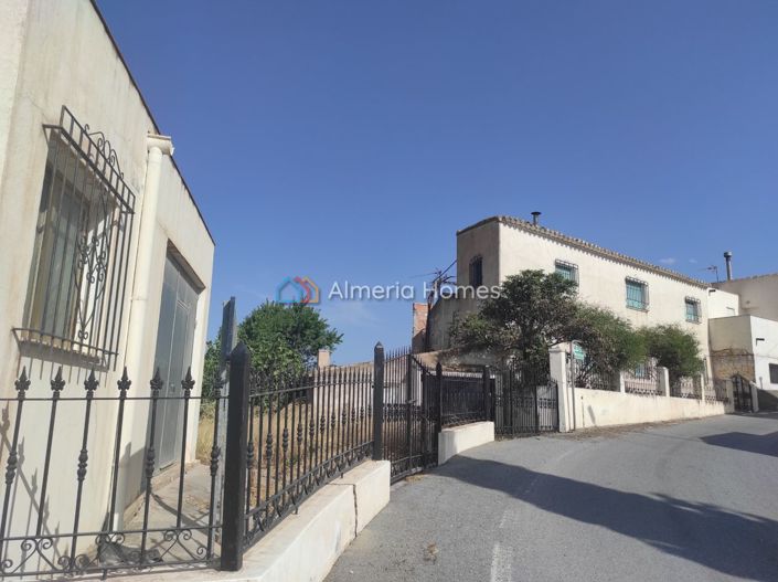 Image No.28-6 Bed Village House for sale