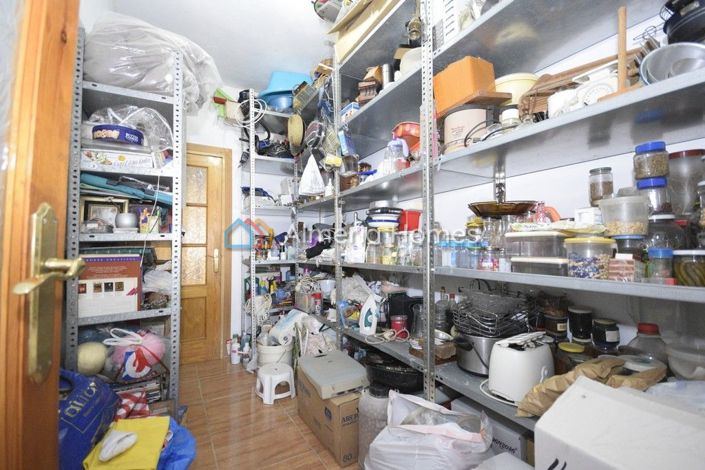 Image No.13-2 Bed Country House for sale