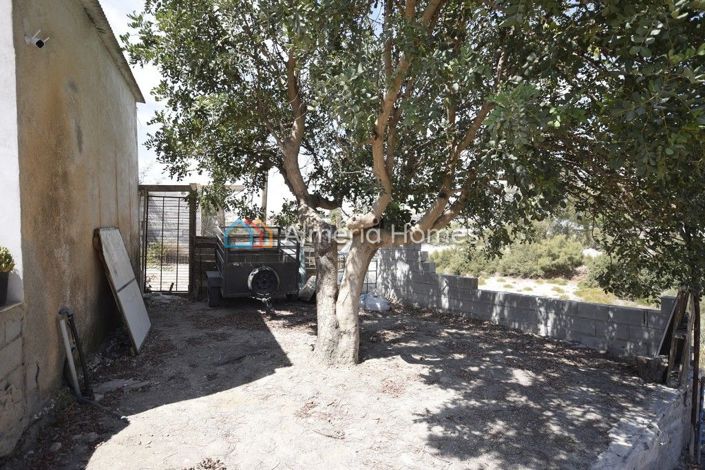 Image No.15-2 Bed Country House for sale