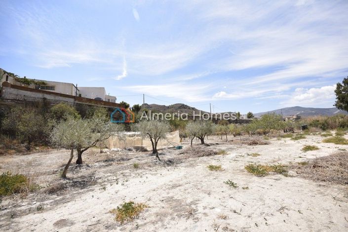 Image No.17-2 Bed Country House for sale