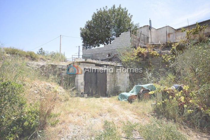 Image No.18-2 Bed Country House for sale