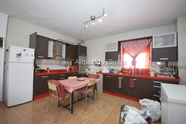 Image No.8-2 Bed Country House for sale