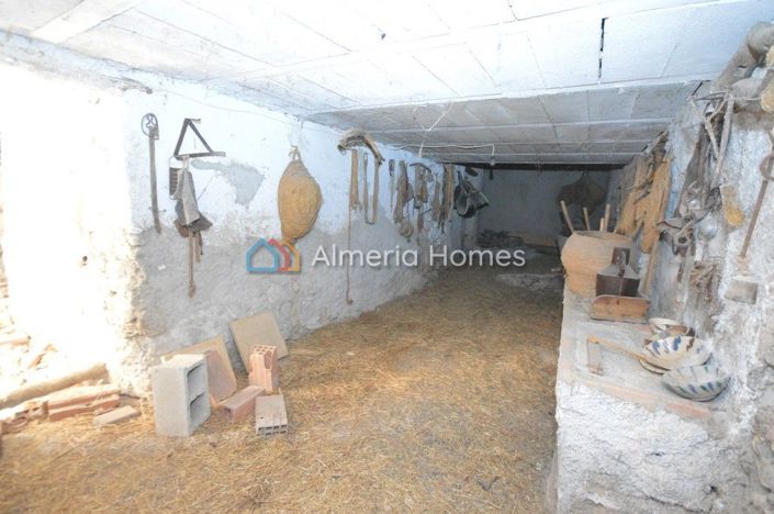 Image No.8-4 Bed Townhouse for sale