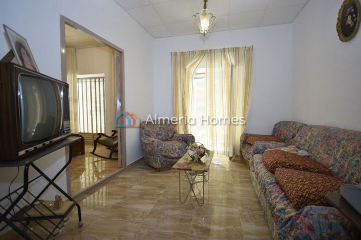 Image No.15-4 Bed Townhouse for sale