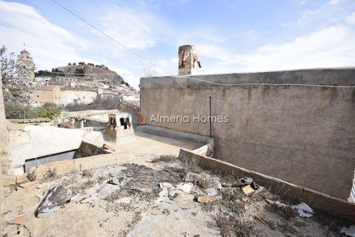 Image No.27-4 Bed Townhouse for sale