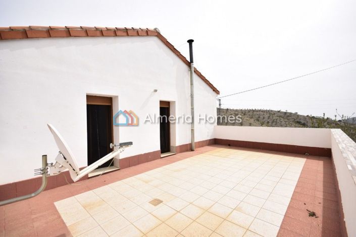 Image No.19-5 Bed Country House for sale