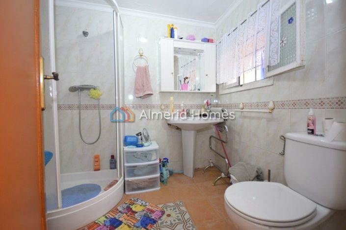 Image No.14-6 Bed Country House for sale