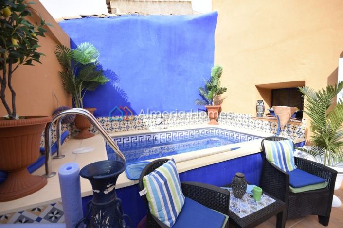 Image No.3-6 Bed Country House for sale