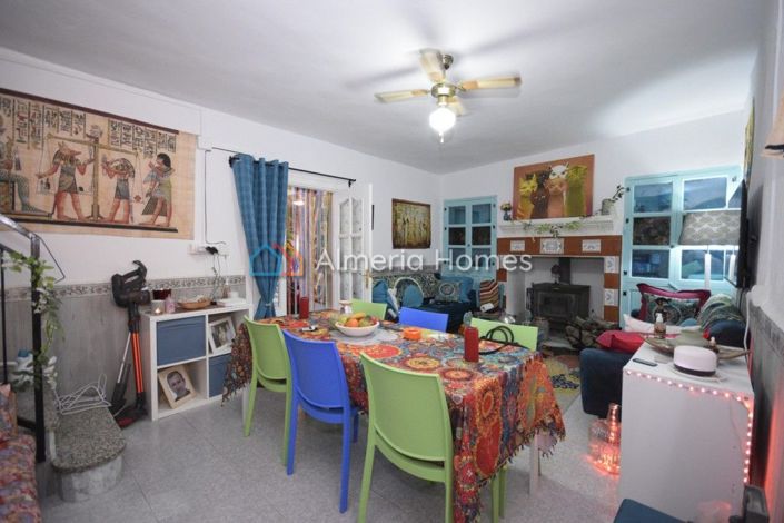 Image No.9-6 Bed Country House for sale