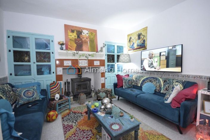 Image No.10-6 Bed Country House for sale