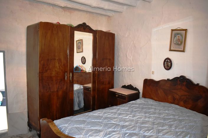 Image No.12-3 Bed Village House for sale