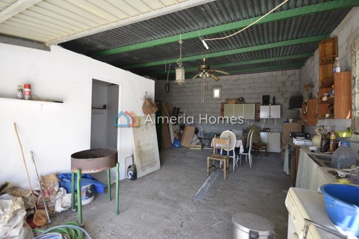 Image No.19-6 Bed Country House for sale