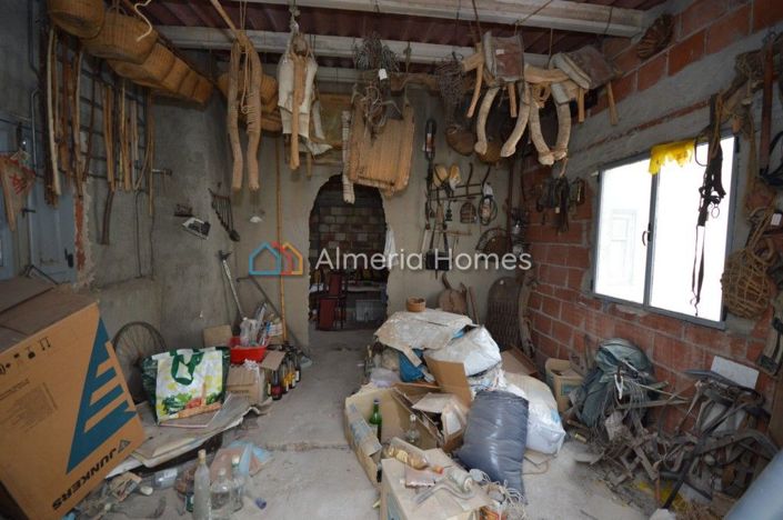 Image No.17-3 Bed Townhouse for sale