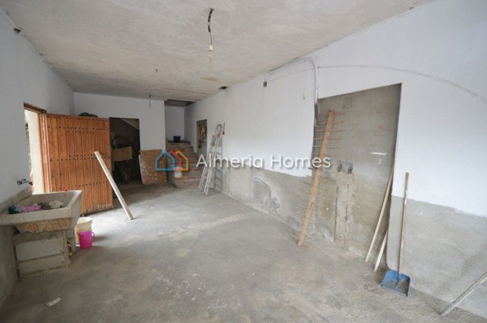 Image No.19-3 Bed Townhouse for sale