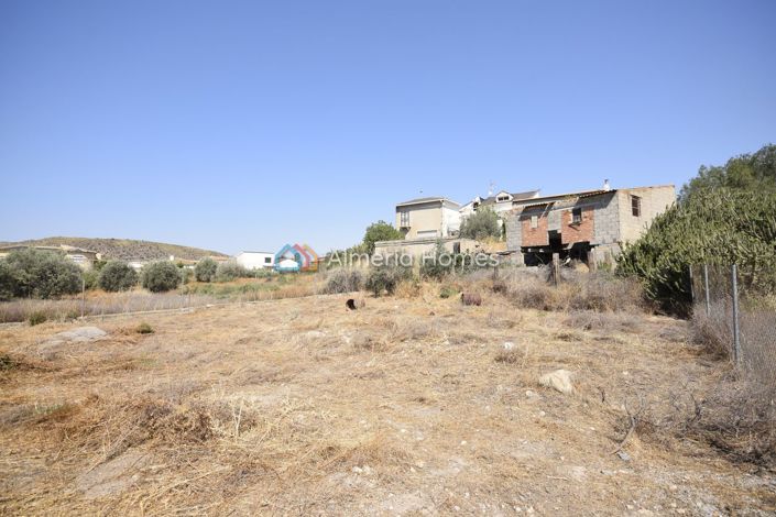 Image No.23-3 Bed Townhouse for sale