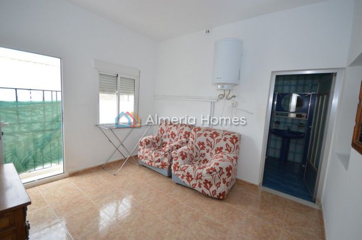 Image No.7-3 Bed Townhouse for sale