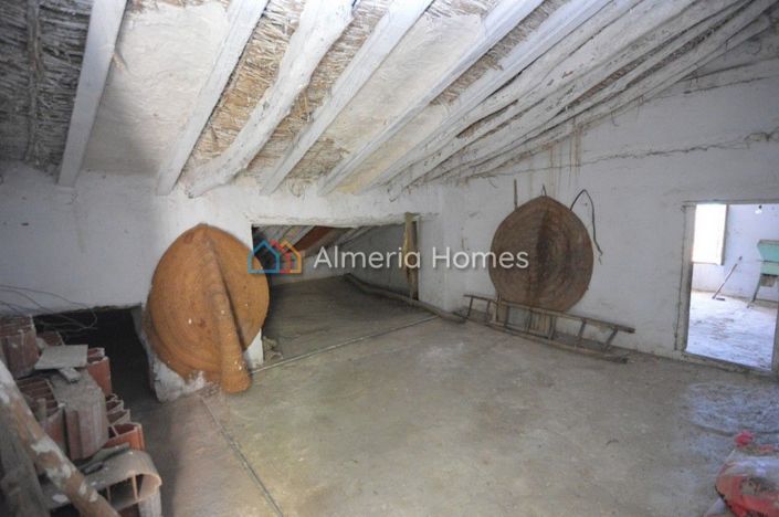 Image No.17-3 Bed Country House for sale